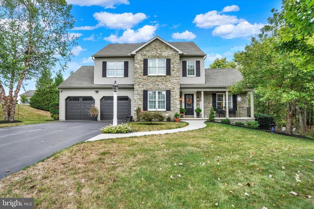 2181 Cobblestone Lane photo 1