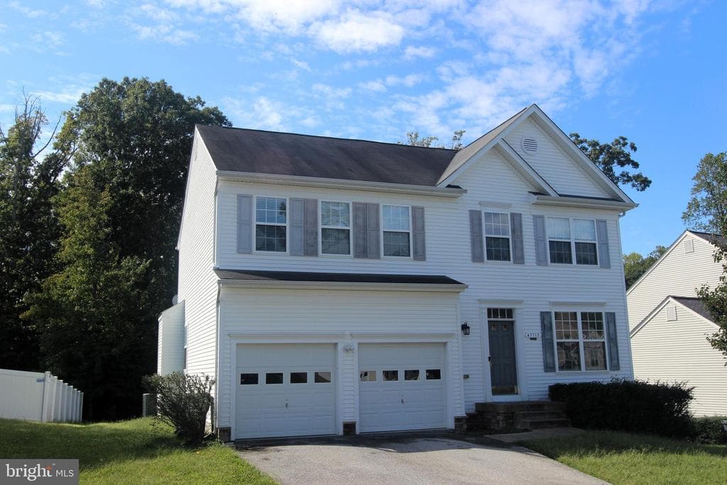 47115 Green Leaf Court photo 1