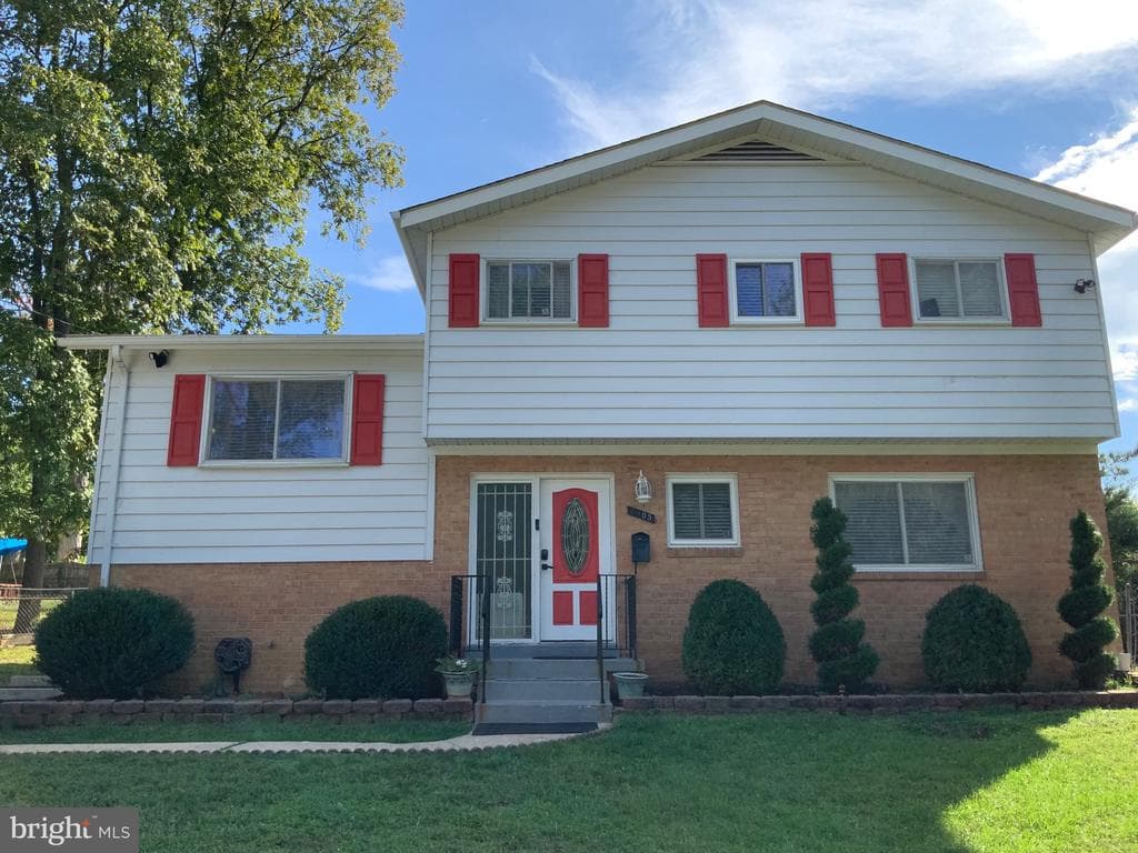 8505 21st Avenue photo 1