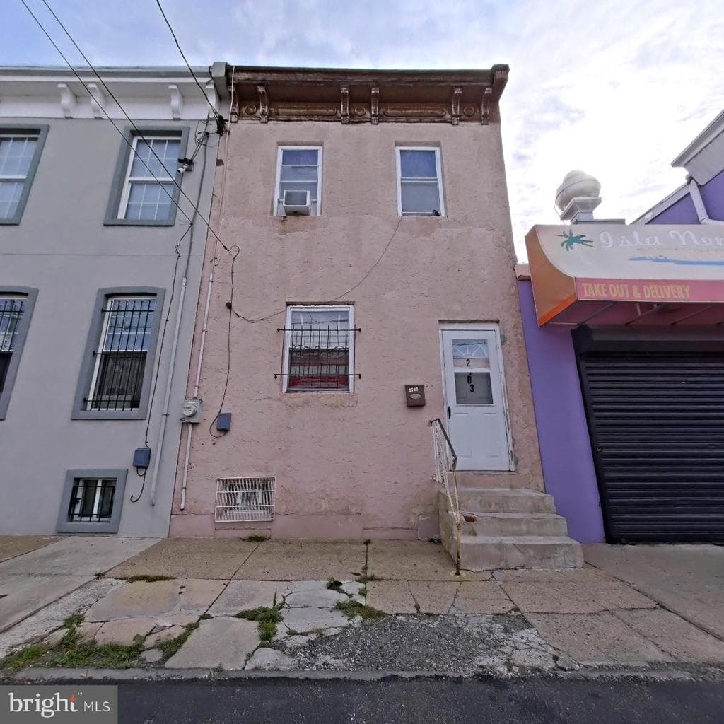 2703 N Palethorp Street photo 1