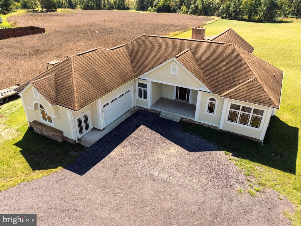 5618 W Hoover Road photo 1