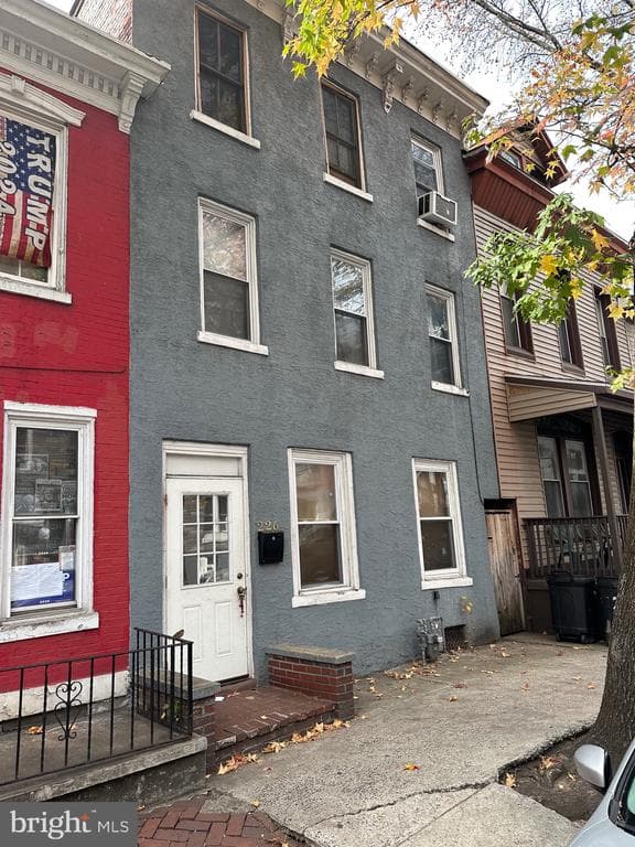 226 S 4th Street photo 1