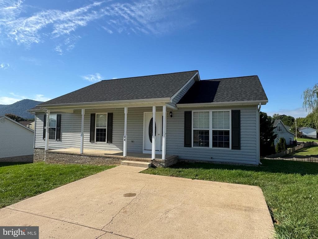 34 Stuart Court photo 1