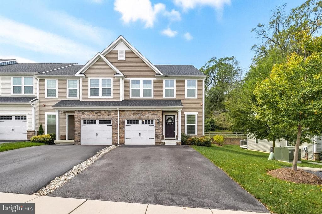1219 Benjamin Drive photo 1