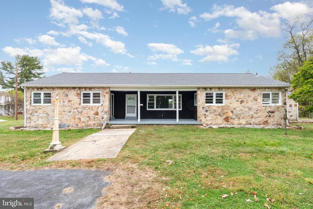 1138 Franklin Street photo 1