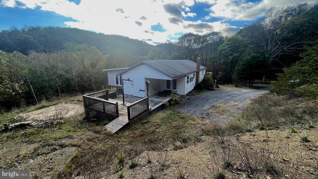 9710 Cumberland Road photo 1