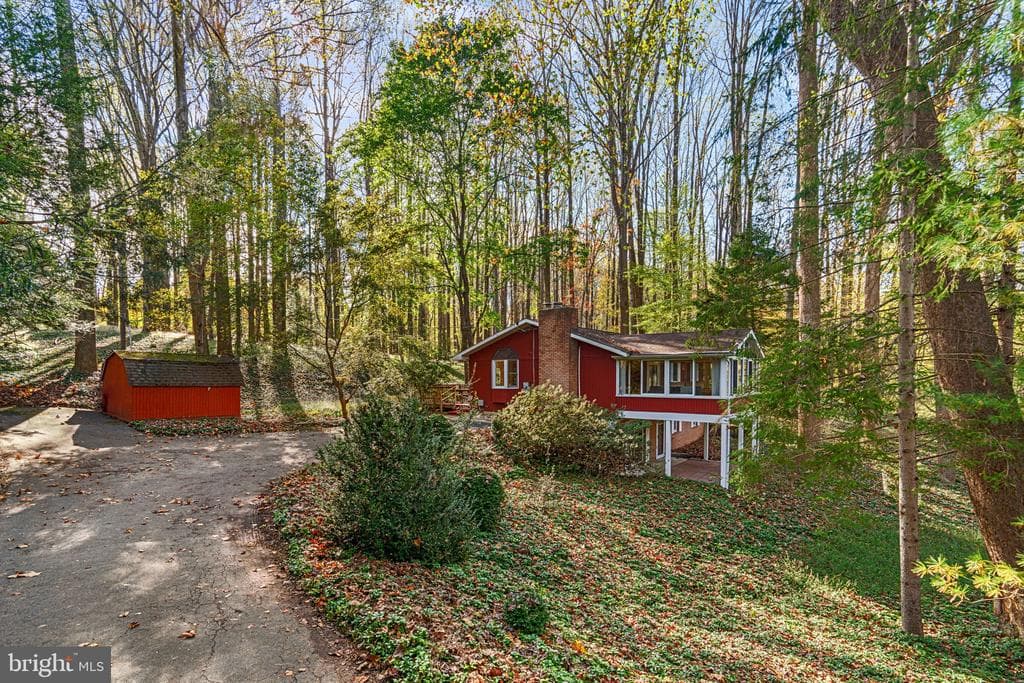 1502 Grooms Lane photo 1