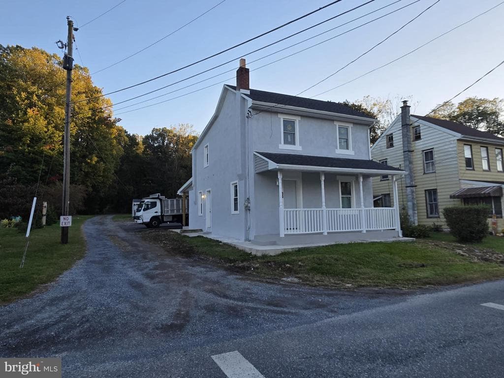 50 W Ryeland Road photo 1