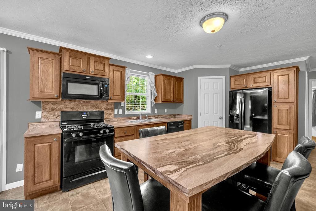 8750 Georgetown Road photo 1