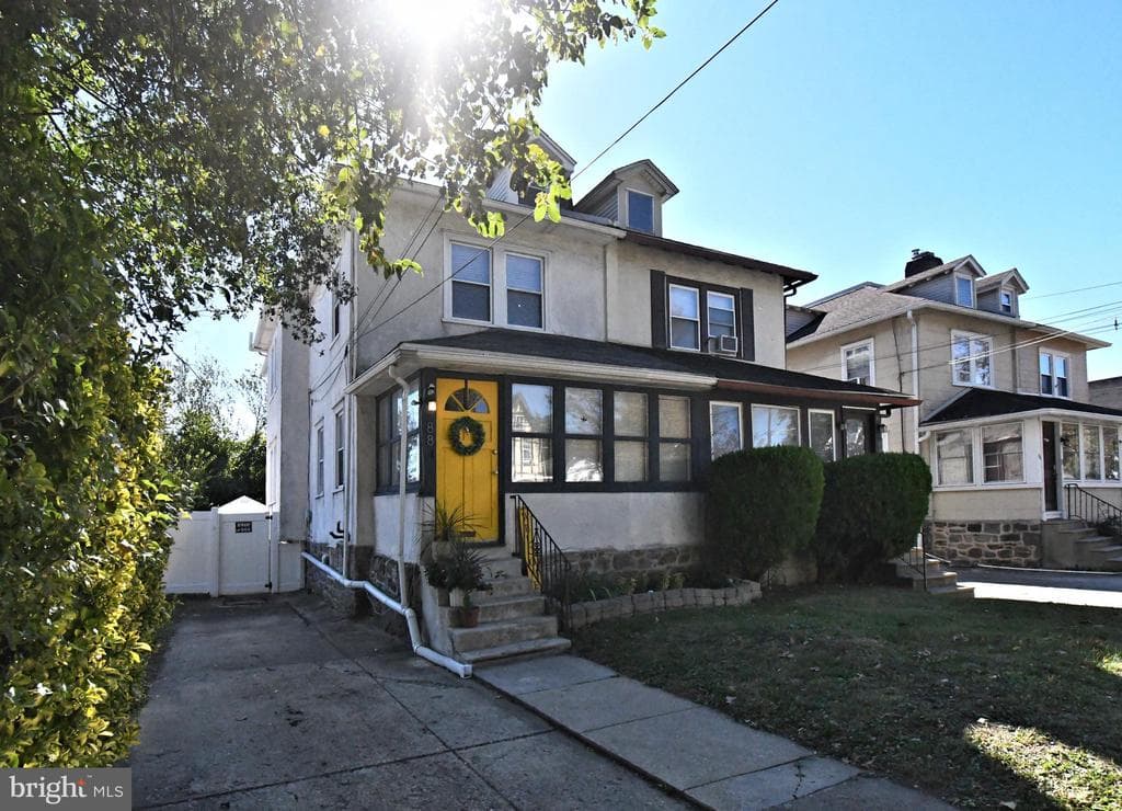 88 E Essex Avenue photo 1