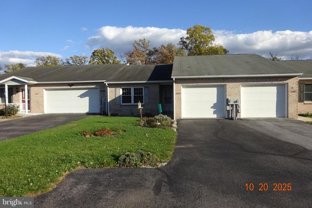 2420 McCleary Drive photo 1