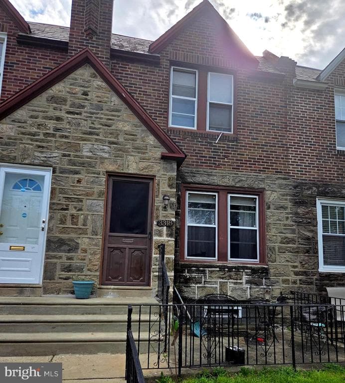3318 Guilford Street photo 1