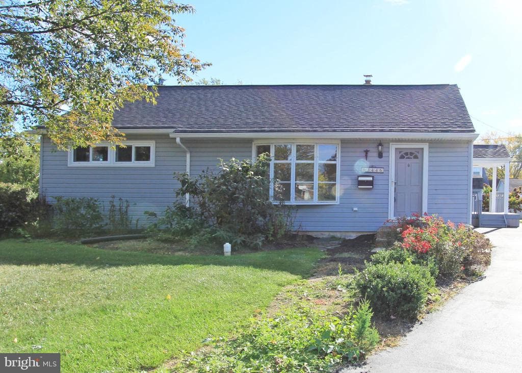 3446 Commerce Avenue photo 1