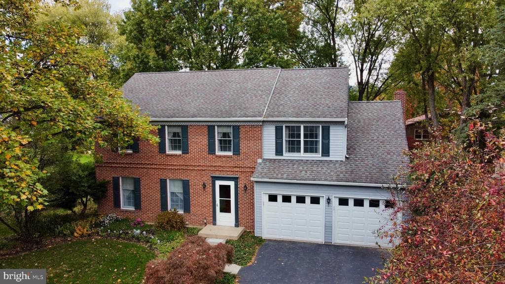 4135 Camberlay Drive photo 1