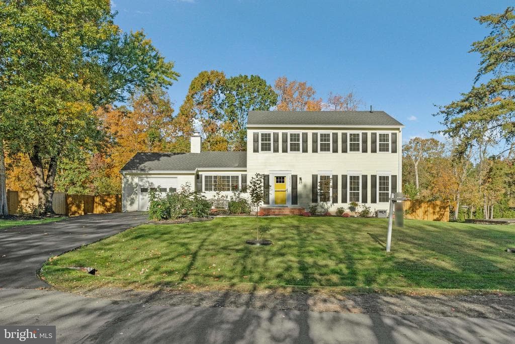 2330 Archdale Road photo 1