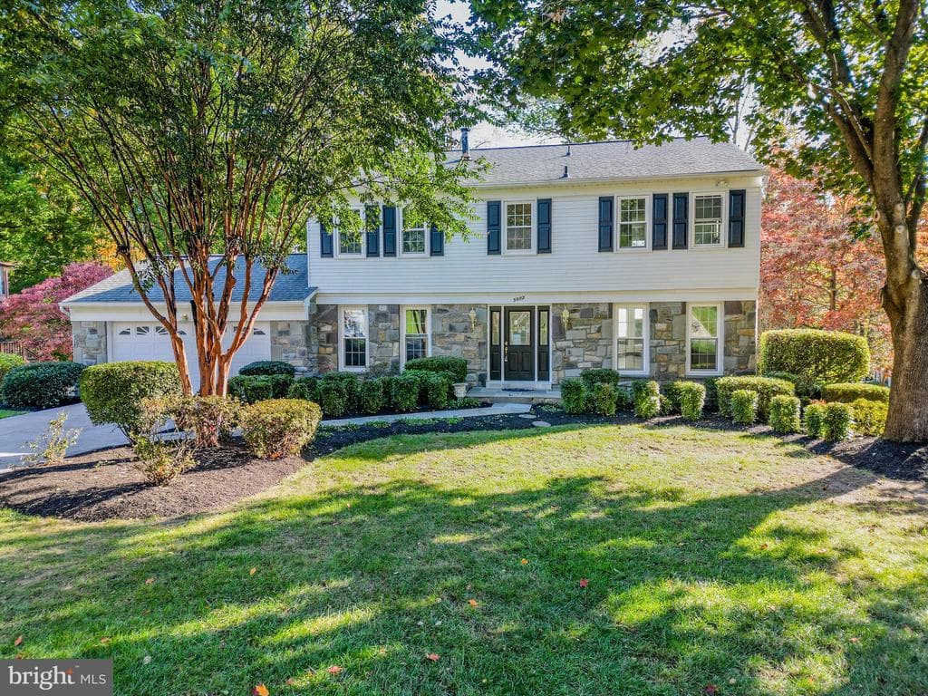 5002 Castle Moor Drive photo 1