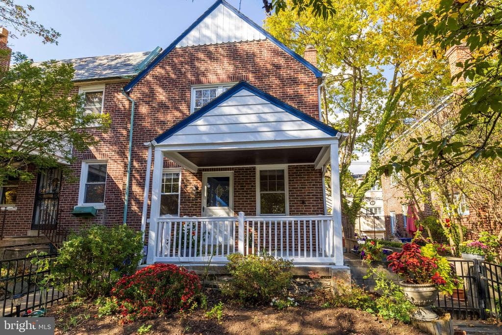 439 W Durham Street photo 1
