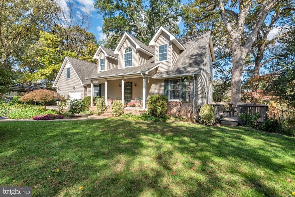 302 Rosin Drive photo 1