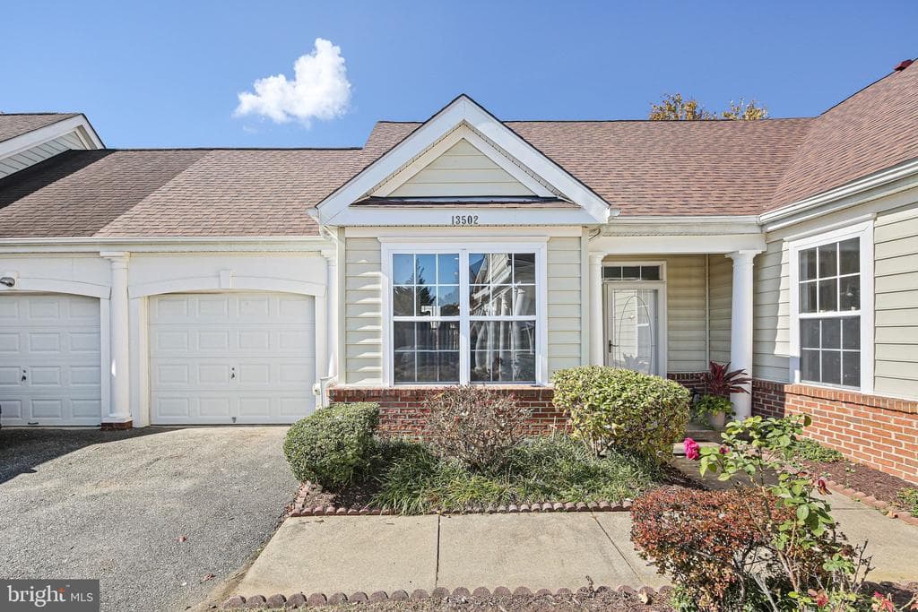 13502 Leesburg Place photo 1