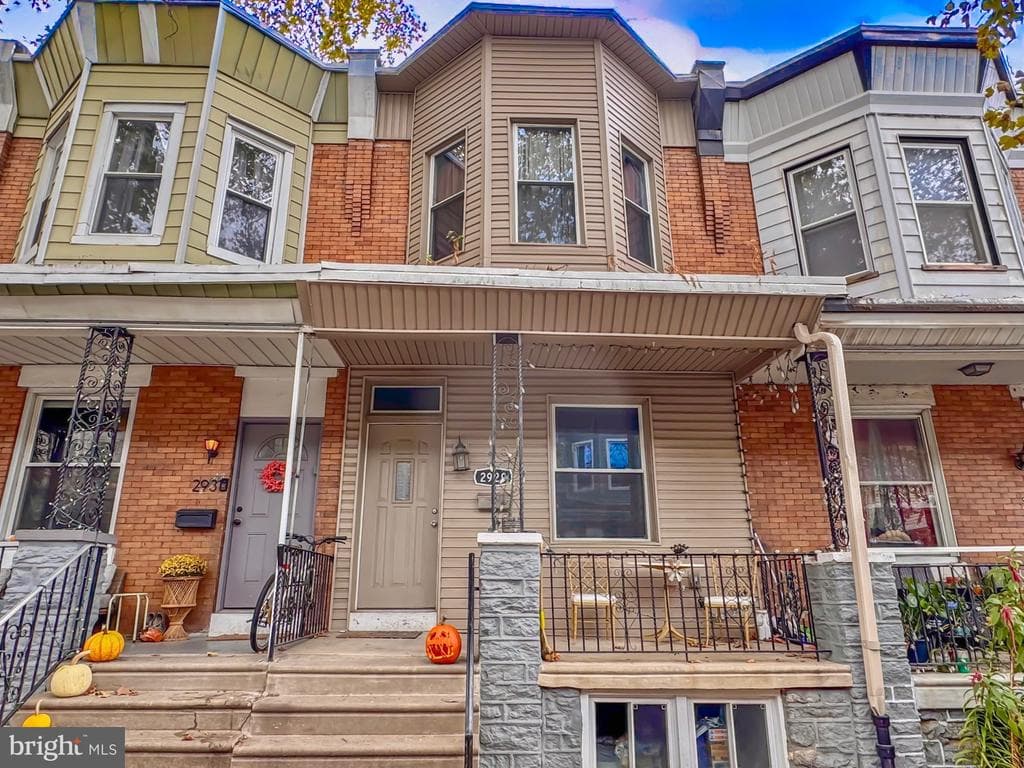 2929 Nicholas Street photo 1