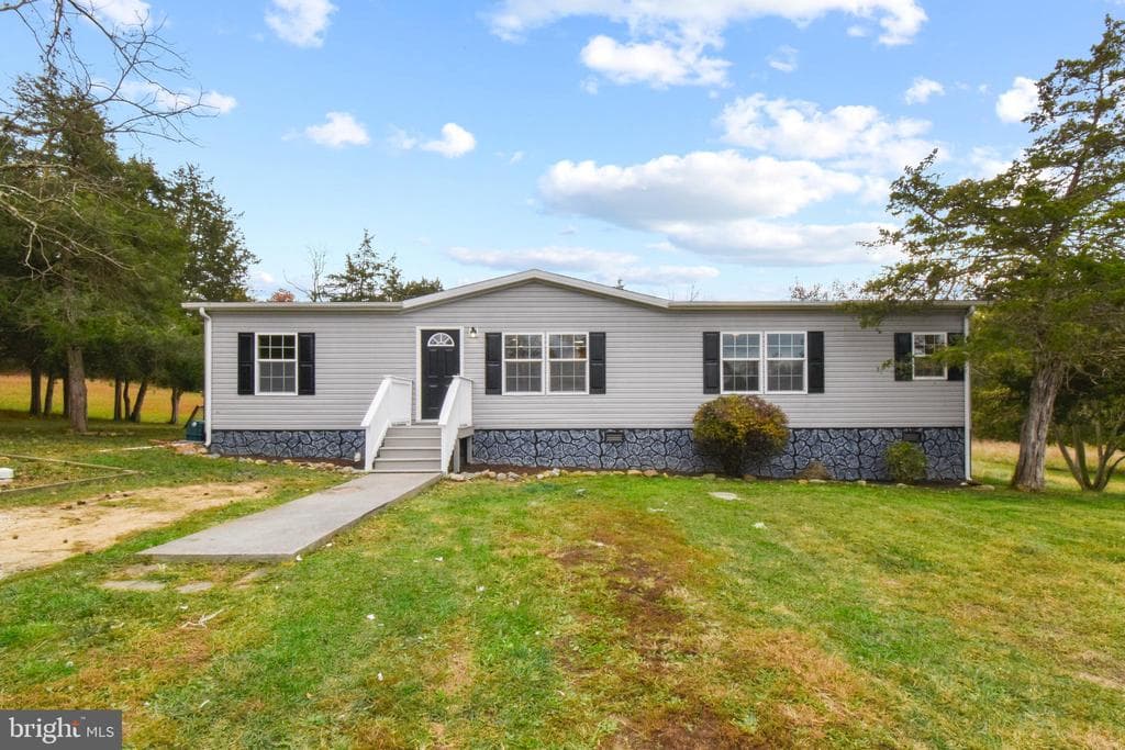 3164 James Branch Road photo 1