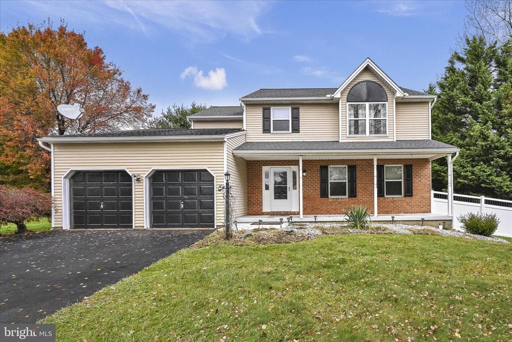 103 Hershey Circle photo 1