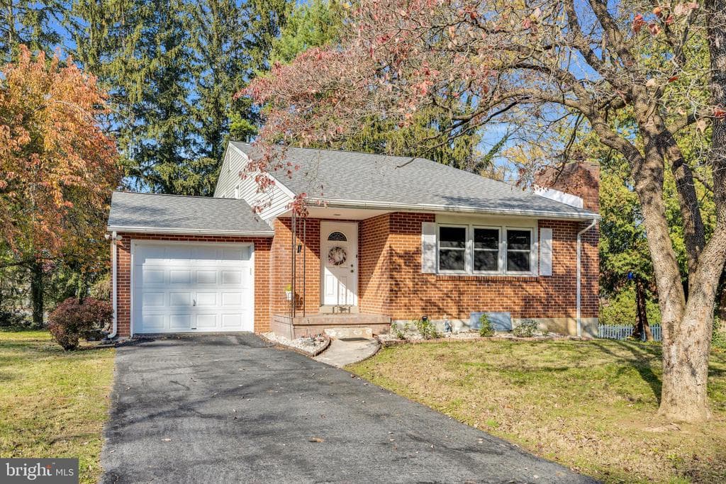 411 N Tulpehocken Road photo 1