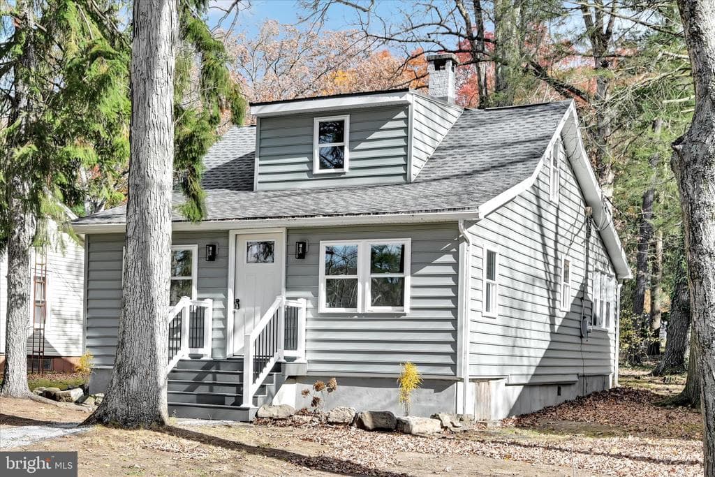 322 Maple Boulevard photo 1