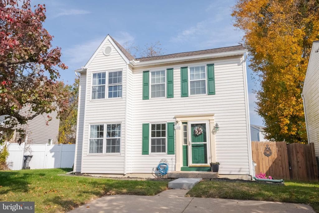 1205 Talbott Square photo 1
