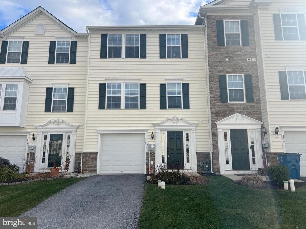 128 Larose Drive #128 photo 1