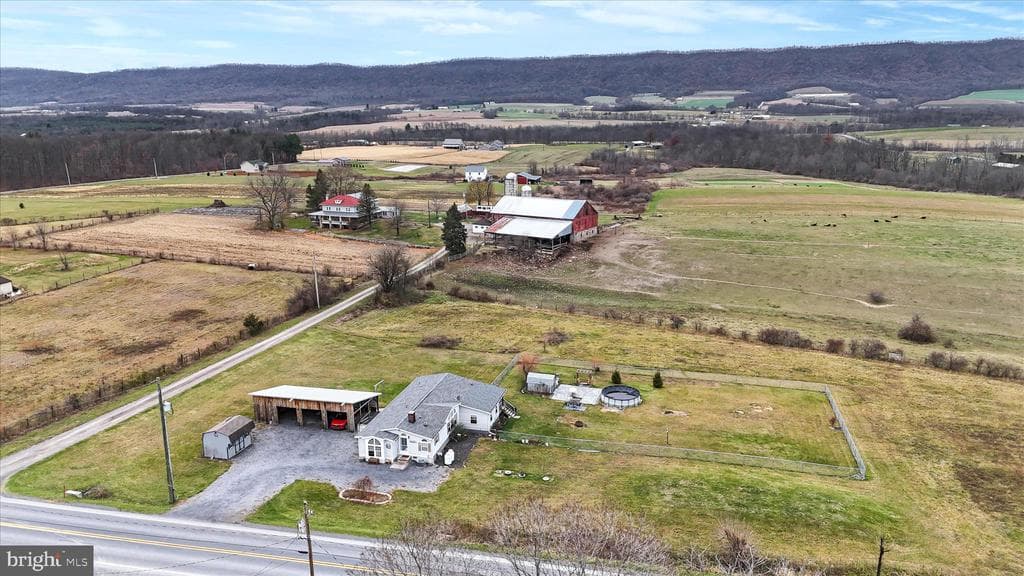 21571 Path Valley Road photo 1