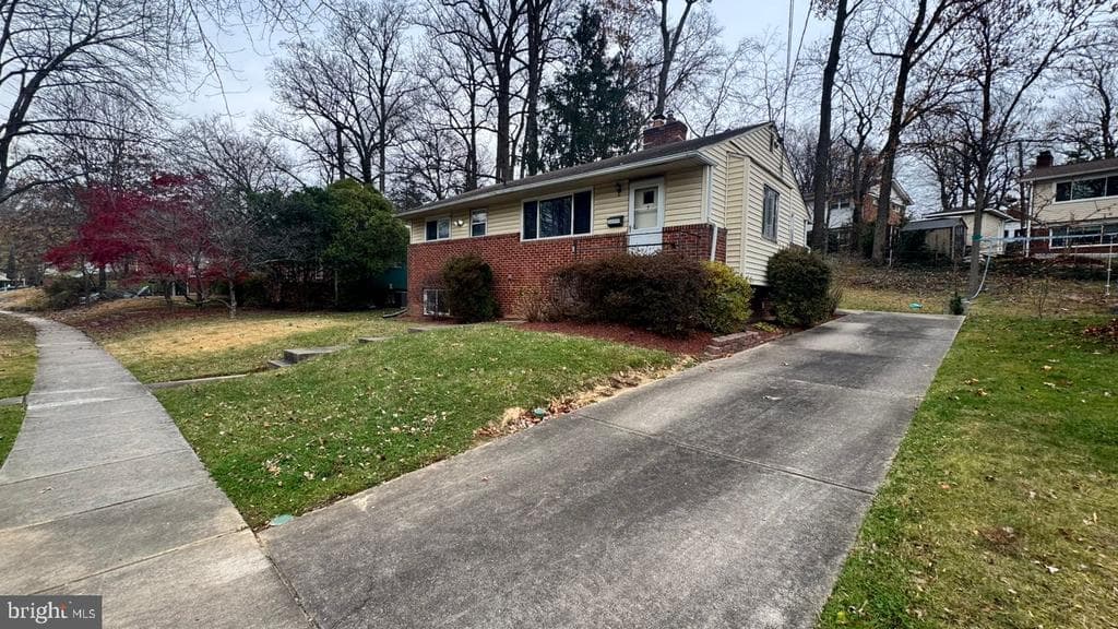 10705 Lockridge Drive photo 1