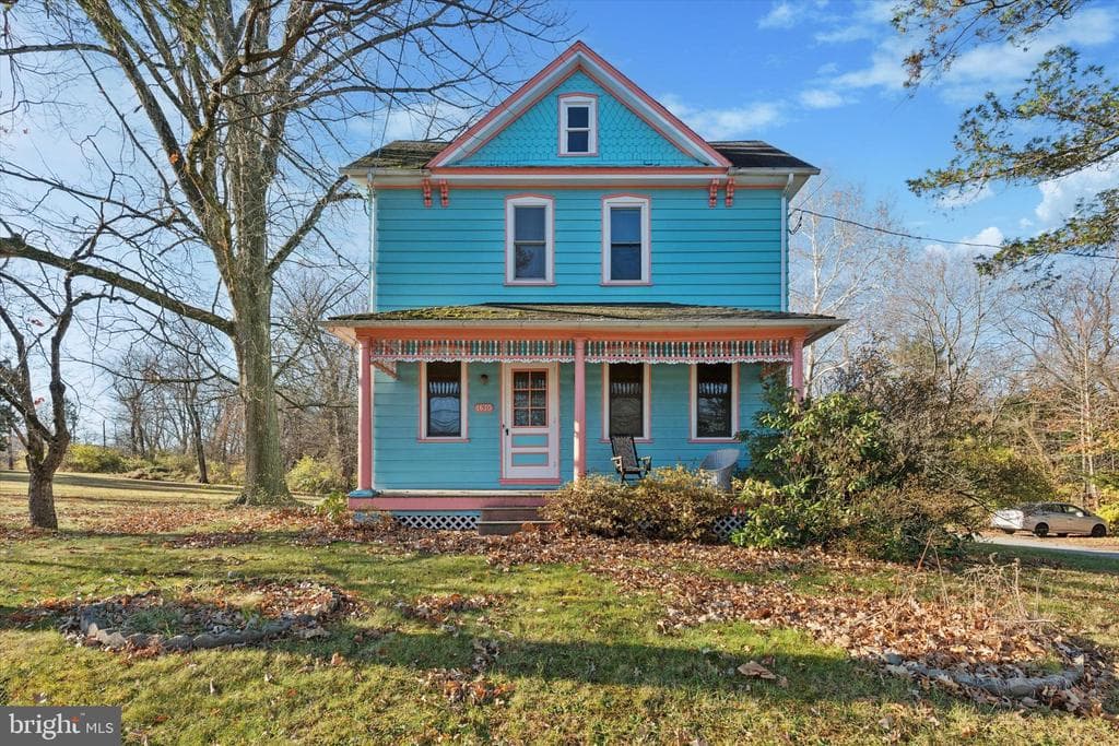 1670 W Main Street photo 1
