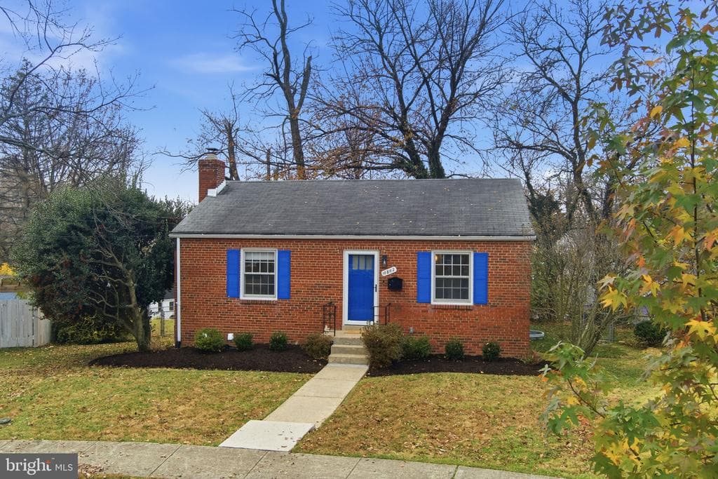 10802 Stella Court photo 1