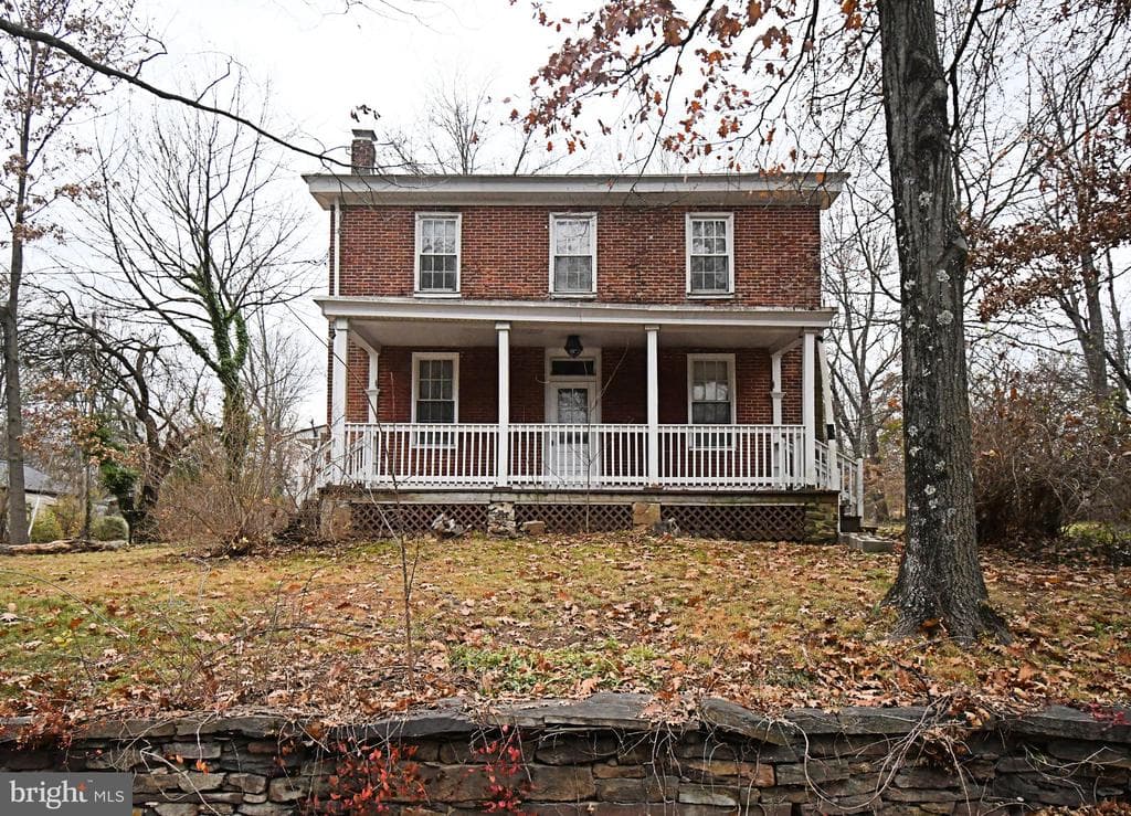 1528 Hilltown Pike photo 1
