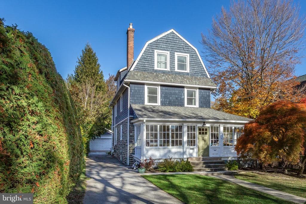 127 Birch Avenue photo 1