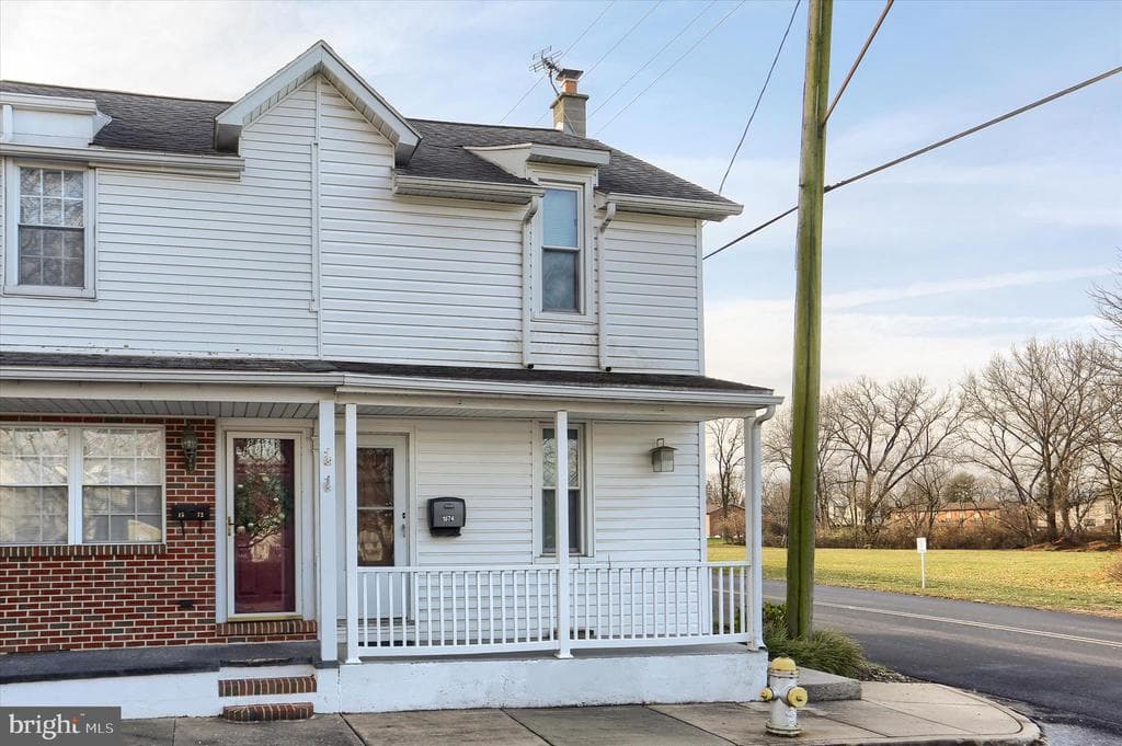 1574 Lafayette Street photo 1