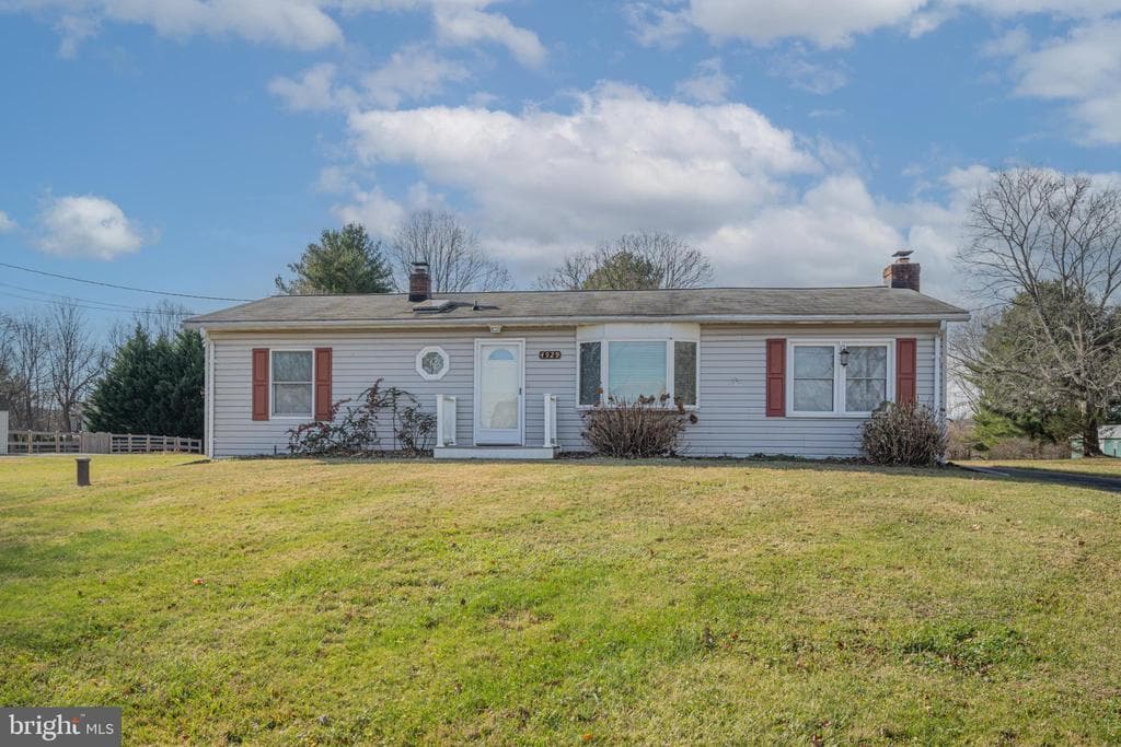 4929 Millers Station Road photo 1