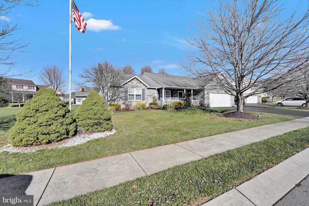 139 Shalom Drive photo 1