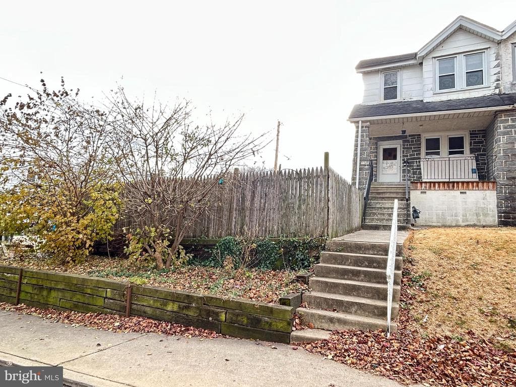 7502 Parkview Road photo 1