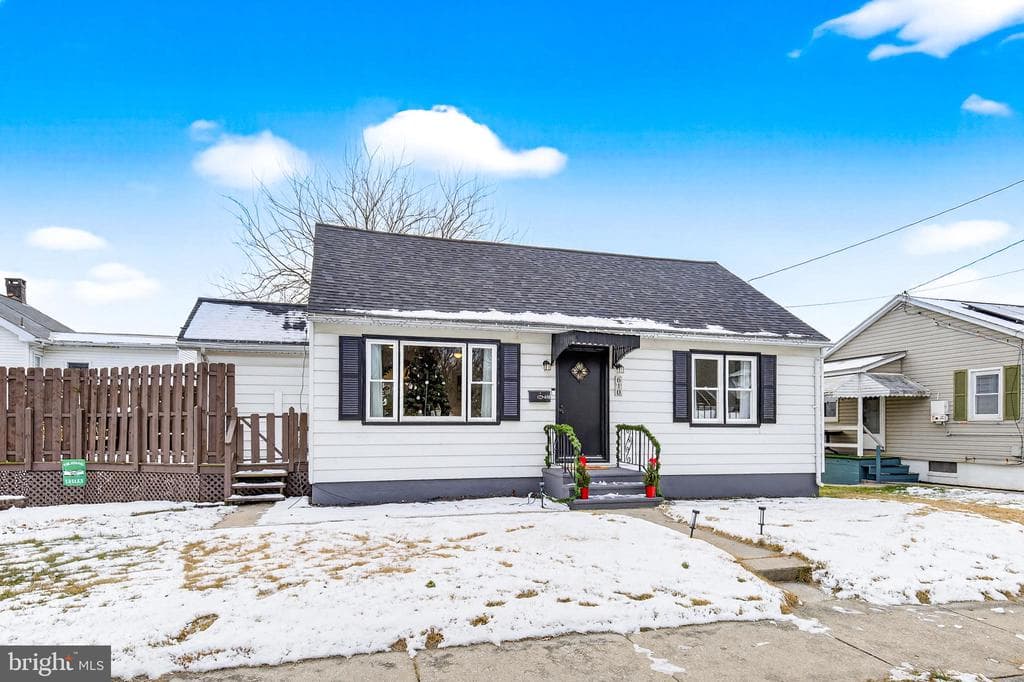 610 Hill Street photo 1