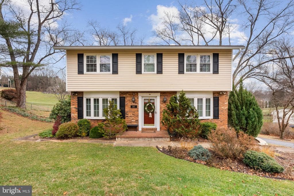 5807 Westchester Hills Court photo 1