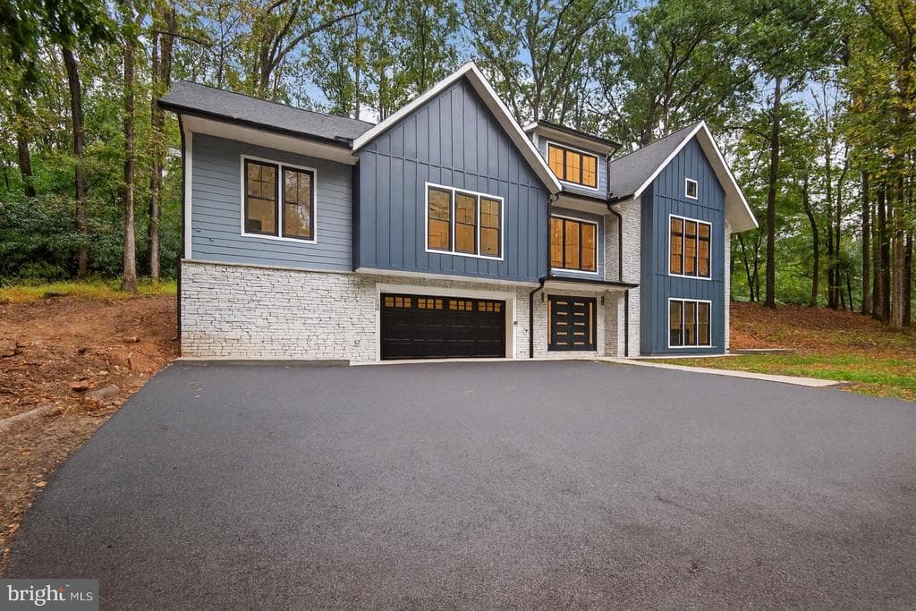11600 Blue Ridge Lane photo 1