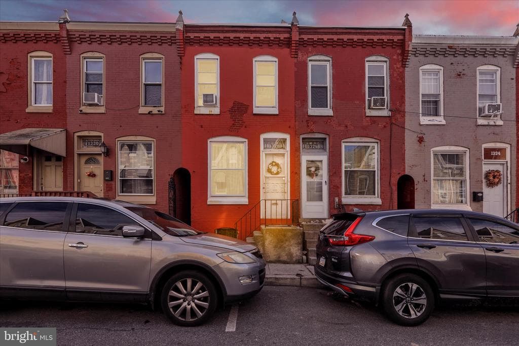 1328 Kenney Street photo 1