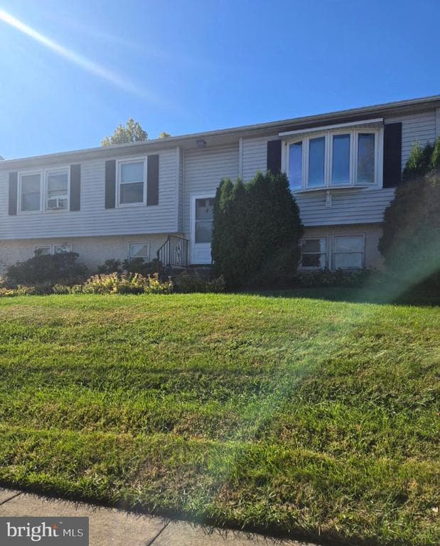 4934 Knable Ln photo 1