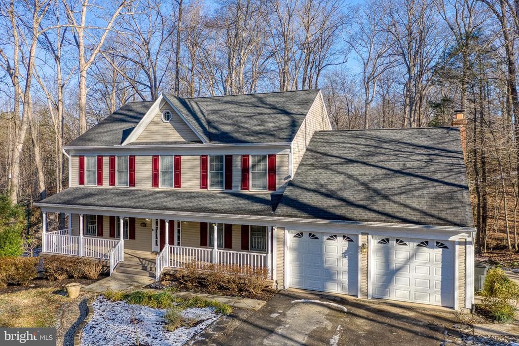 9879 Hemlock Hills Court photo 1