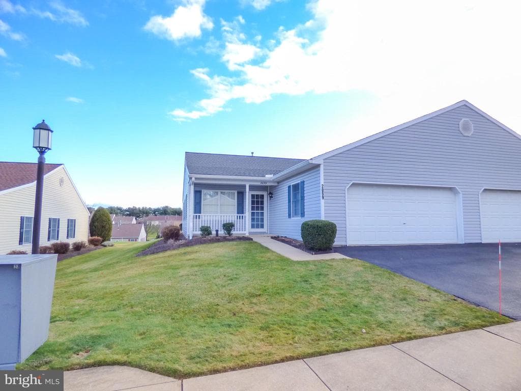 2059 Faversham Way #2059 photo 1
