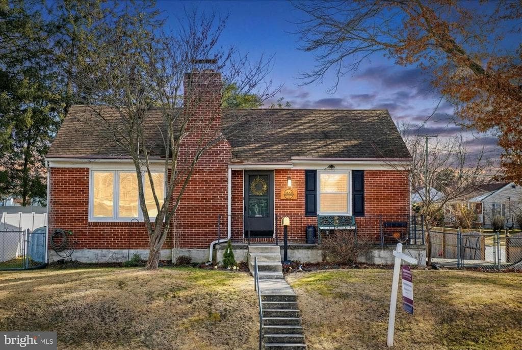 303 Graceford Drive photo 1