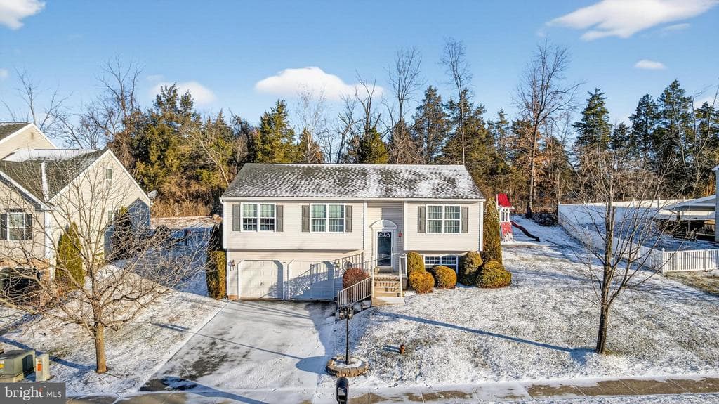 67 Thayer Road photo 1