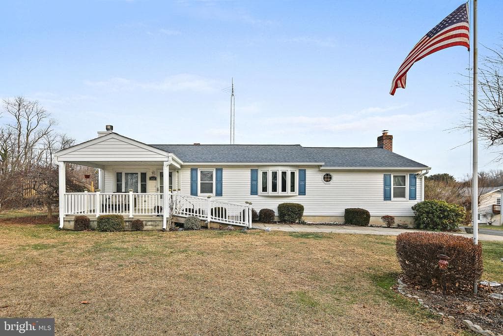 1025 Saint Michaels Road photo 1